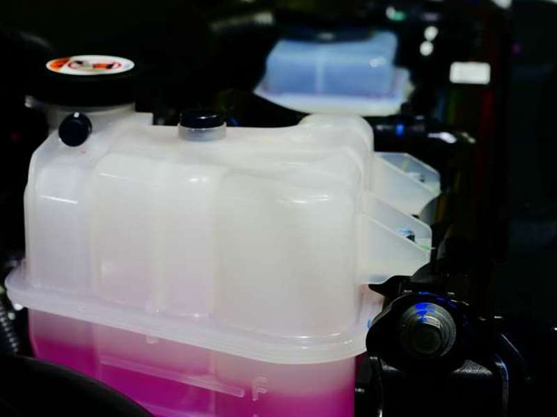 ekspanzijska posoda za avto za hladilno tekočino